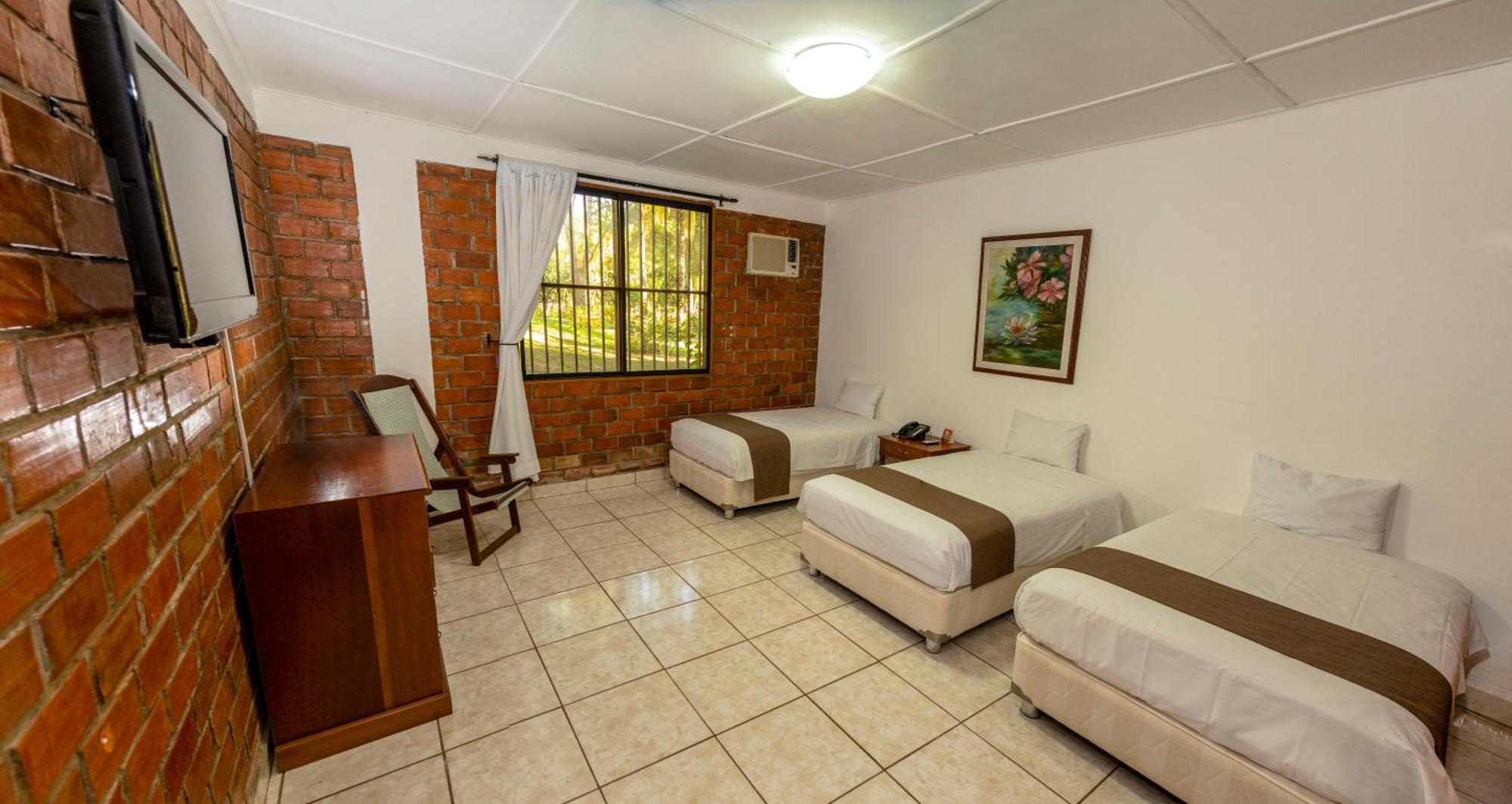 Dm Hoteles Tarapoto Dış mekan fotoğraf